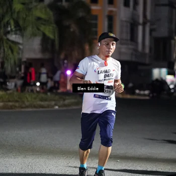 Runner Photo 7737442