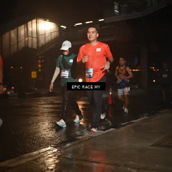 Runner Photo 7737445