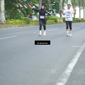Runner Photo 7737451