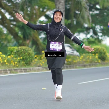Runner Photo 7737454