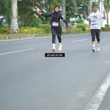 Runner Photo 7737463