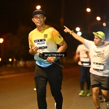 Runner Photo 7737485