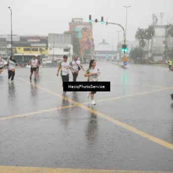 Runner Photo 7737490