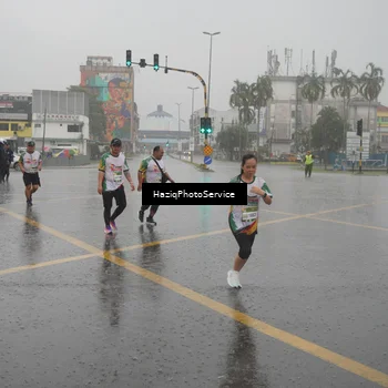 Runner Photo 7737493