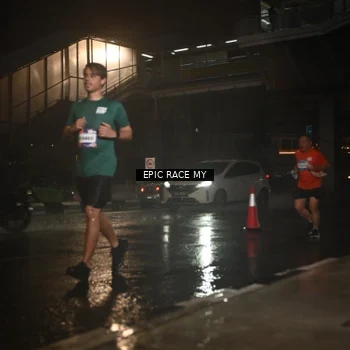 Runner Photo 7737503