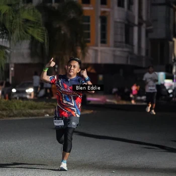 Runner Photo 7737507
