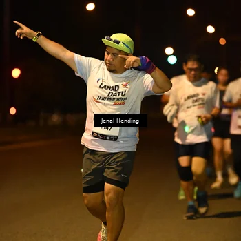 Runner Photo 7737508