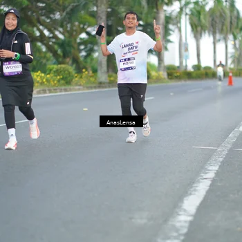Runner Photo 7737517