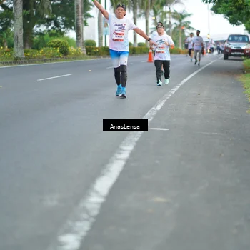 Runner Photo 7737530