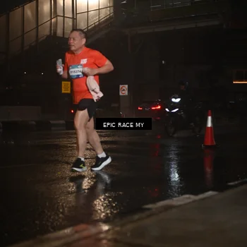 Runner Photo 7737535