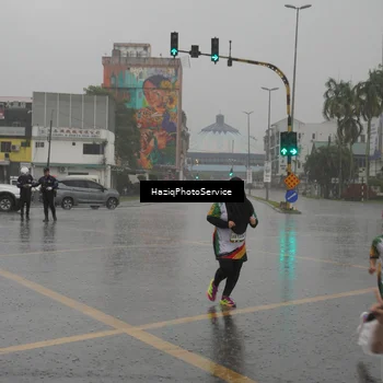 Runner Photo 7737536