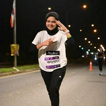 Runner Photo 7737543