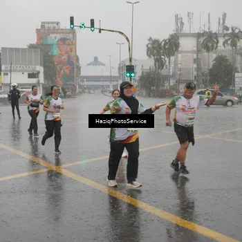 Runner Photo 7737550