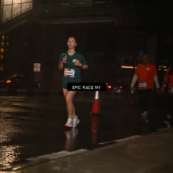 Runner Photo 7737564