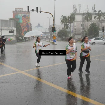 Runner Photo 7737592