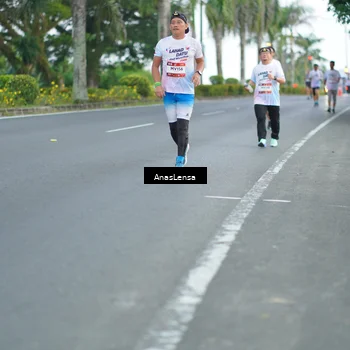 Runner Photo 7737594