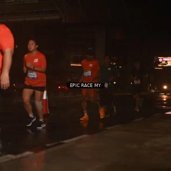 Runner Photo 7737596