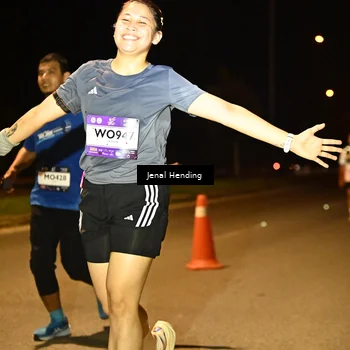Runner Photo 7737604