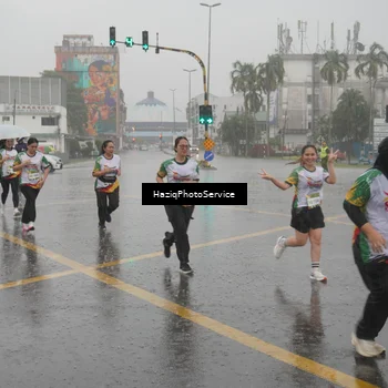 Runner Photo 7737613