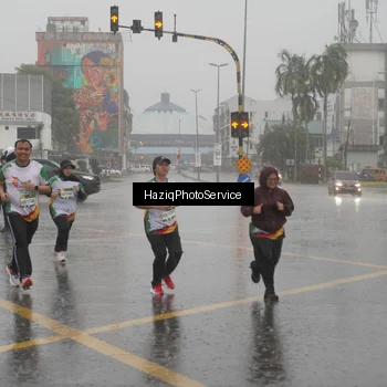 Runner Photo 7737621