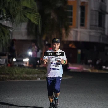 Runner Photo 7737626
