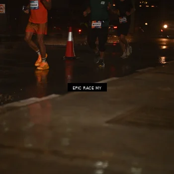 Runner Photo 7737635