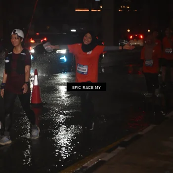 Runner Photo 7737641