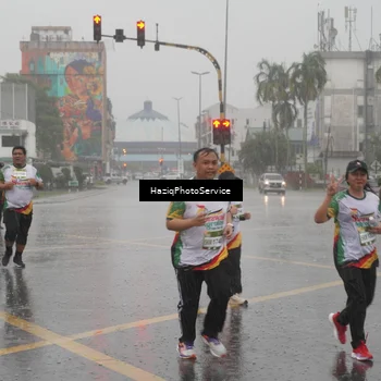 Runner Photo 7737643