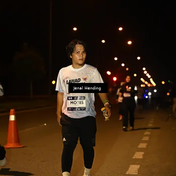 Runner Photo 7737649