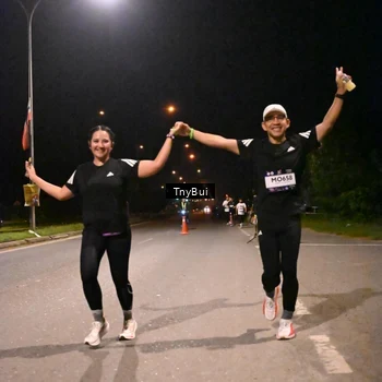 Runner Photo 7737685