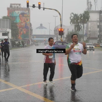 Runner Photo 7737696