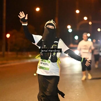 Runner Photo 7737750