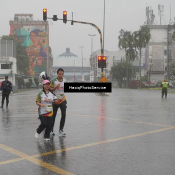 Runner Photo 7737769