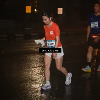 Runner Photo 7737770