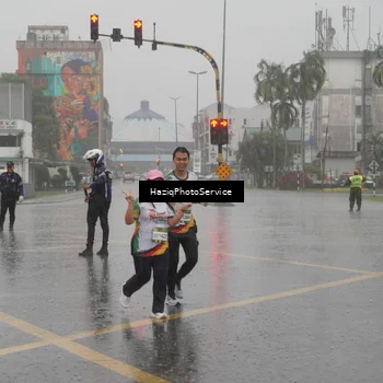 Runner Photo 7737772