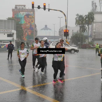 Runner Photo 7737777