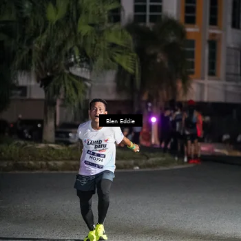 Runner Photo 7737801
