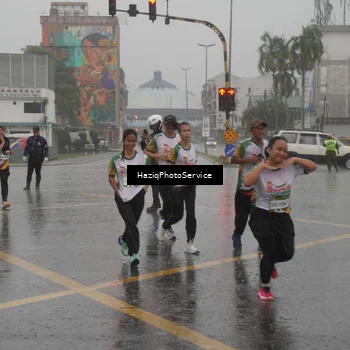Runner Photo 7737804
