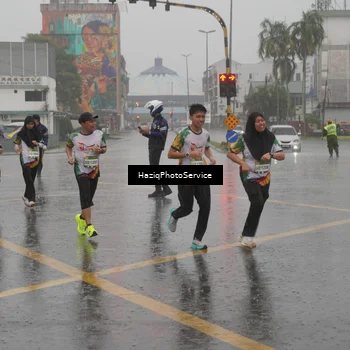 Runner Photo 7737808
