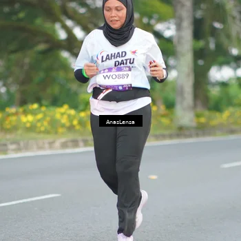 Runner Photo 7737813