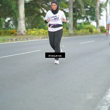 Runner Photo 7737817
