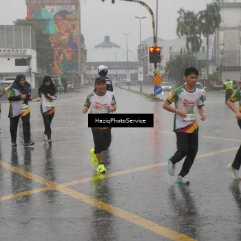 Runner Photo 7737819