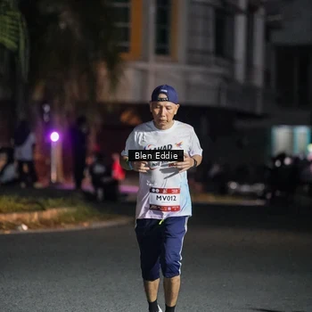 Runner Photo 7737844