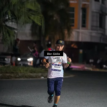 Runner Photo 7737857