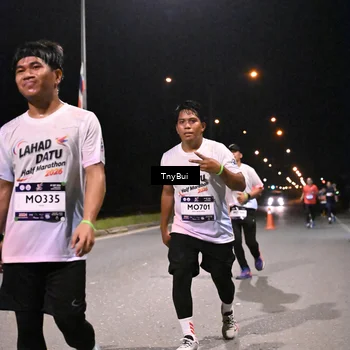 Runner Photo 7737873