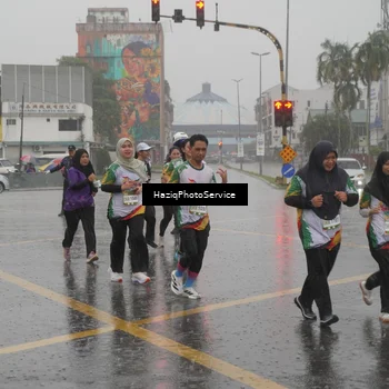 Runner Photo 7737878