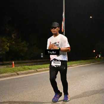 Runner Photo 7737888