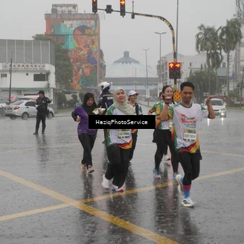 Runner Photo 7737891