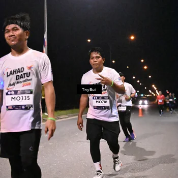 Runner Photo 7737895
