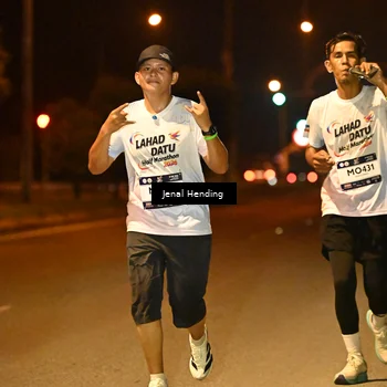 Runner Photo 7737896